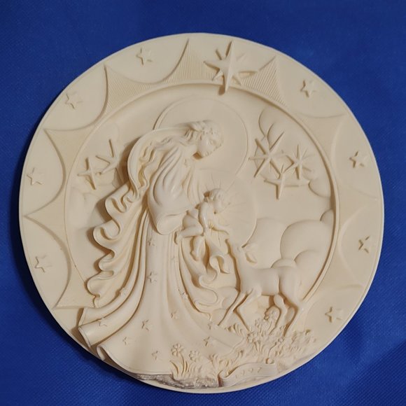 Roman, Inc Other - Ltd Edition ROMAN Millenium “Gentle Love” Collector Plate